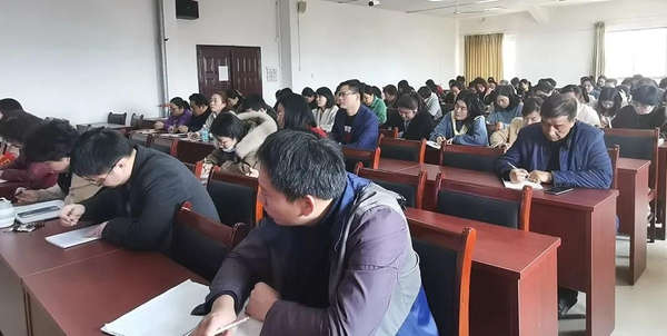 正在上傳...